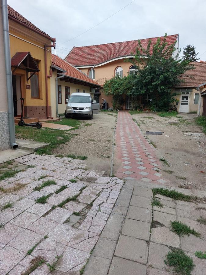 Valiapart Oradea Exterior photo